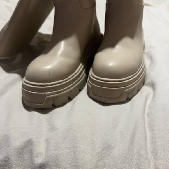 Knee high chunky boots - Picture 8 of 8